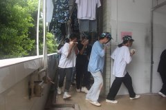軍訓進行時——消防演練，筑牢校園安全防線